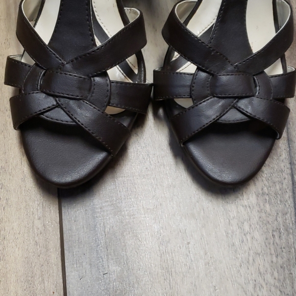 Apt.9 Heels - Picture 6 of 11